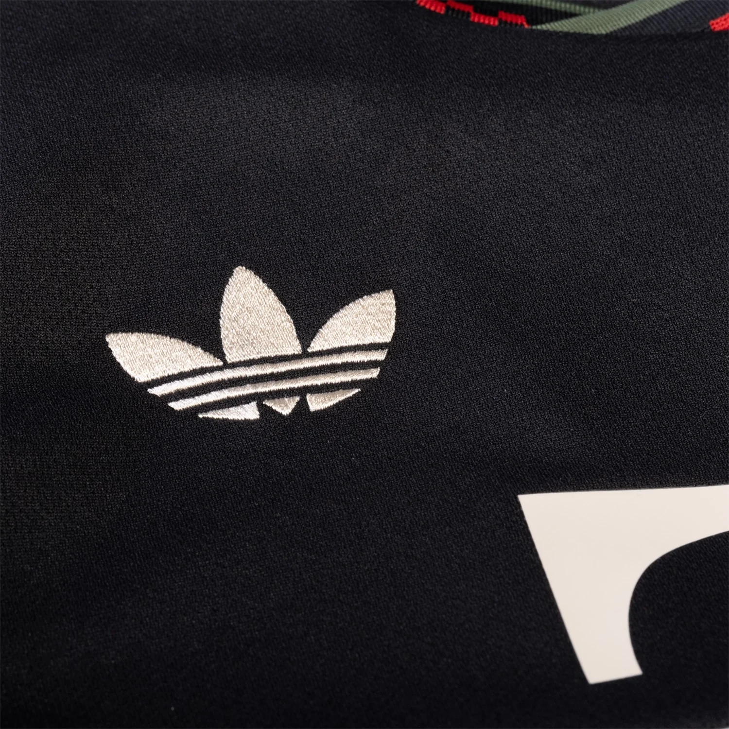 Lacné Futbalove Dresy Bayern Munich Tretina Dres 2025-2026